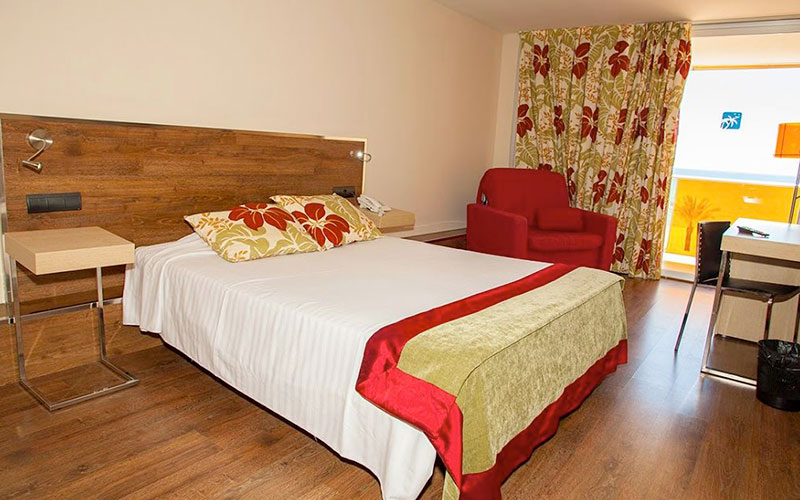 NUBAHOTEL COMARRUGA 4*